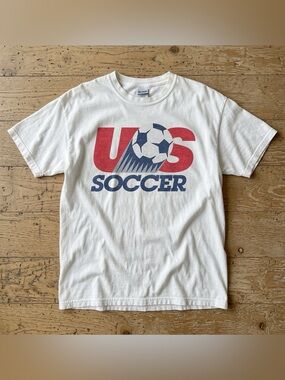 USA Soccer World Vintage Gildan Graphic Shirt